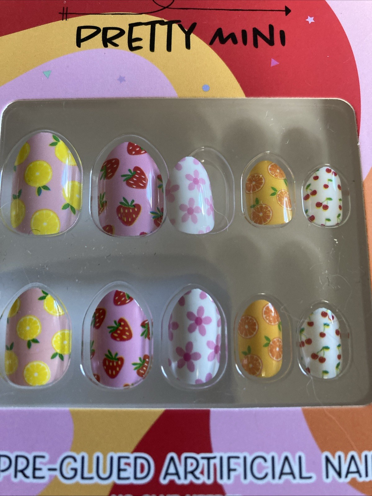 Pretty Mini Kids Press On Nails Pre-Glued Hearts No Glue Needed NEW